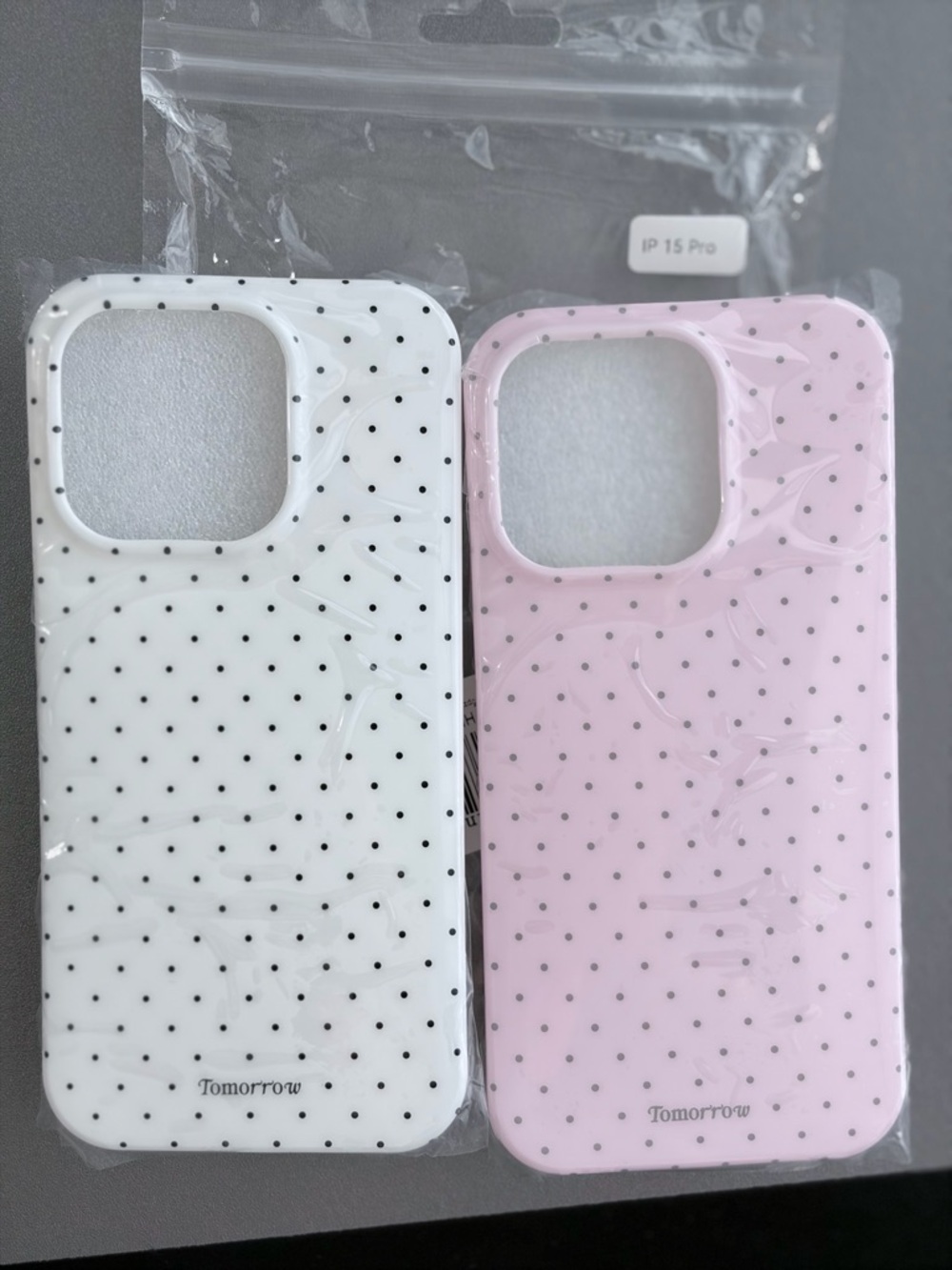 Dot Pattern iPhone 15 pro Case — Pink & White